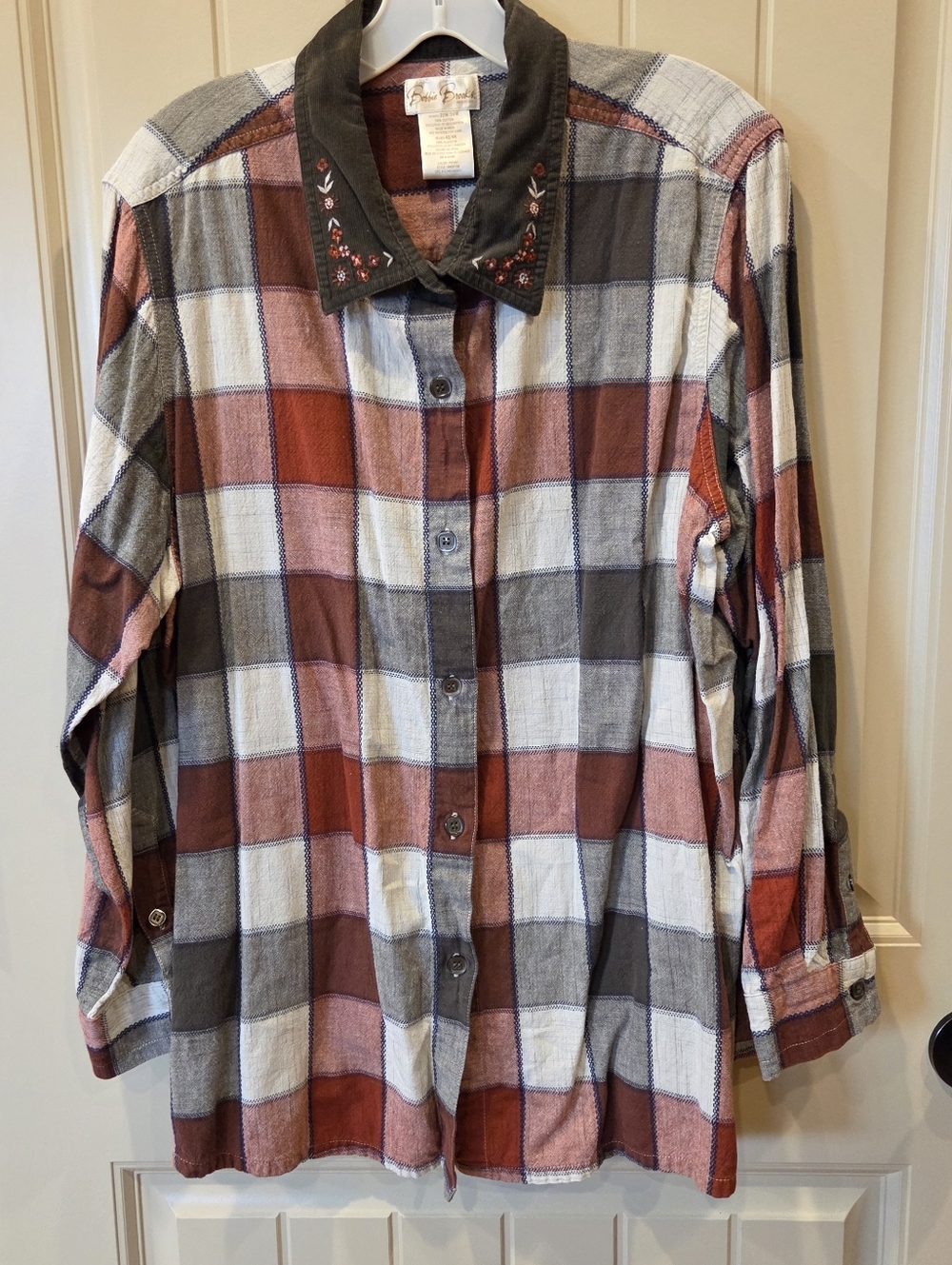 Bobbie Brooks Embroidered Floral Plaid Shirt Corduroy Collar Plus 22W 24W Cotton